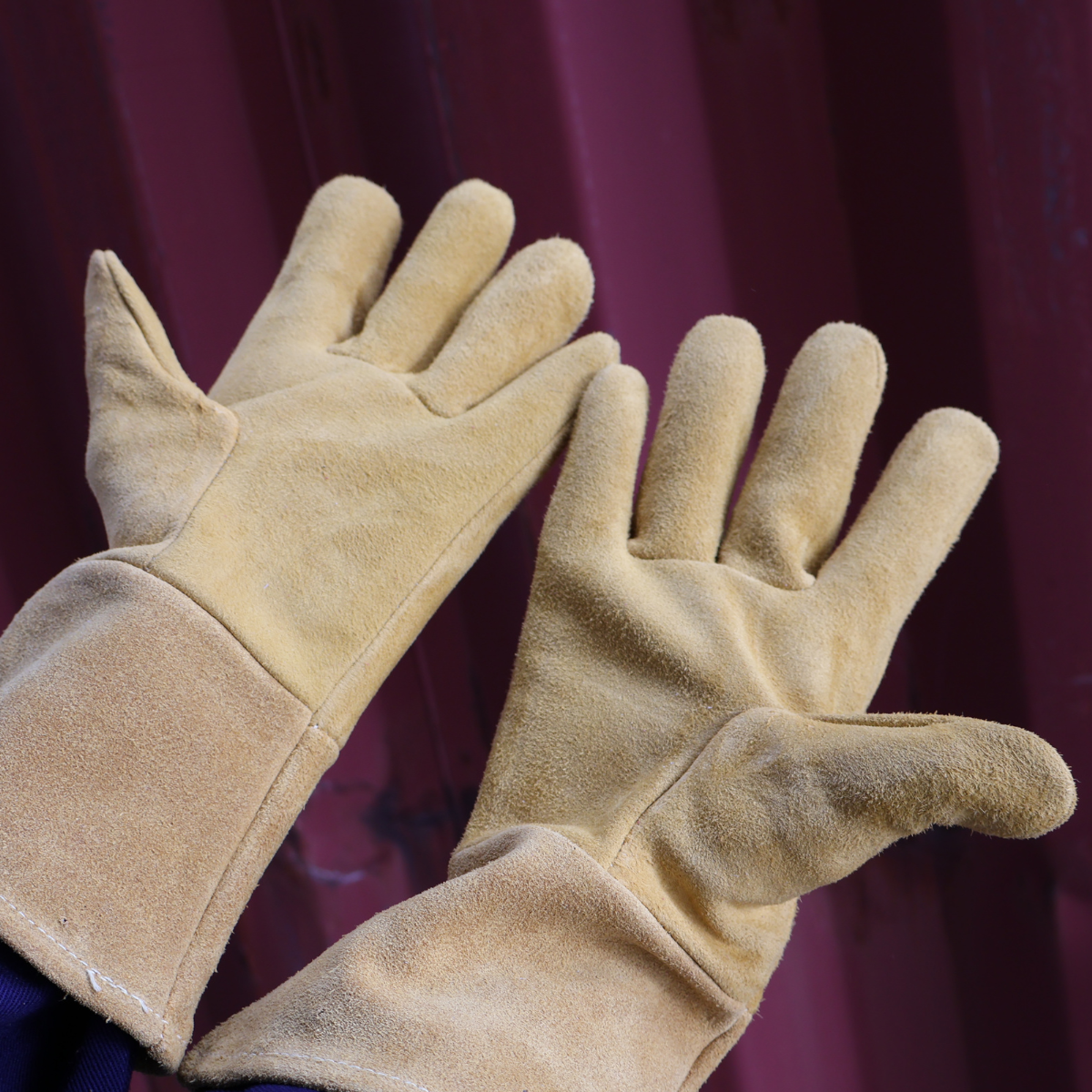 Premium MIG Welding Gloves - Black Stallion Mighty with Deerskin - Size 39, Exclusive Offer