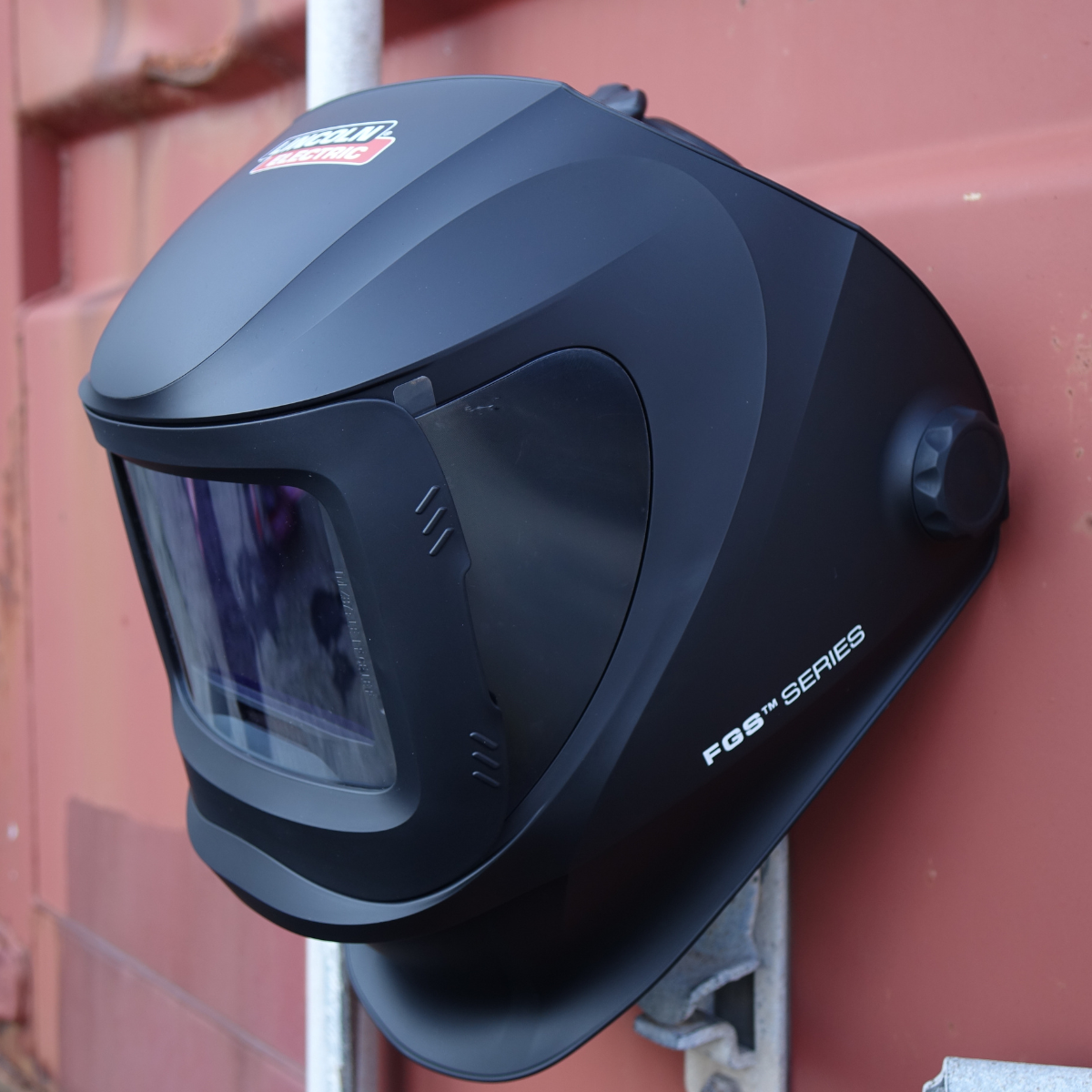 Lincoln Viking 3250D FGS - K3540-3 Welding Helmet: Best Optical Clarity!