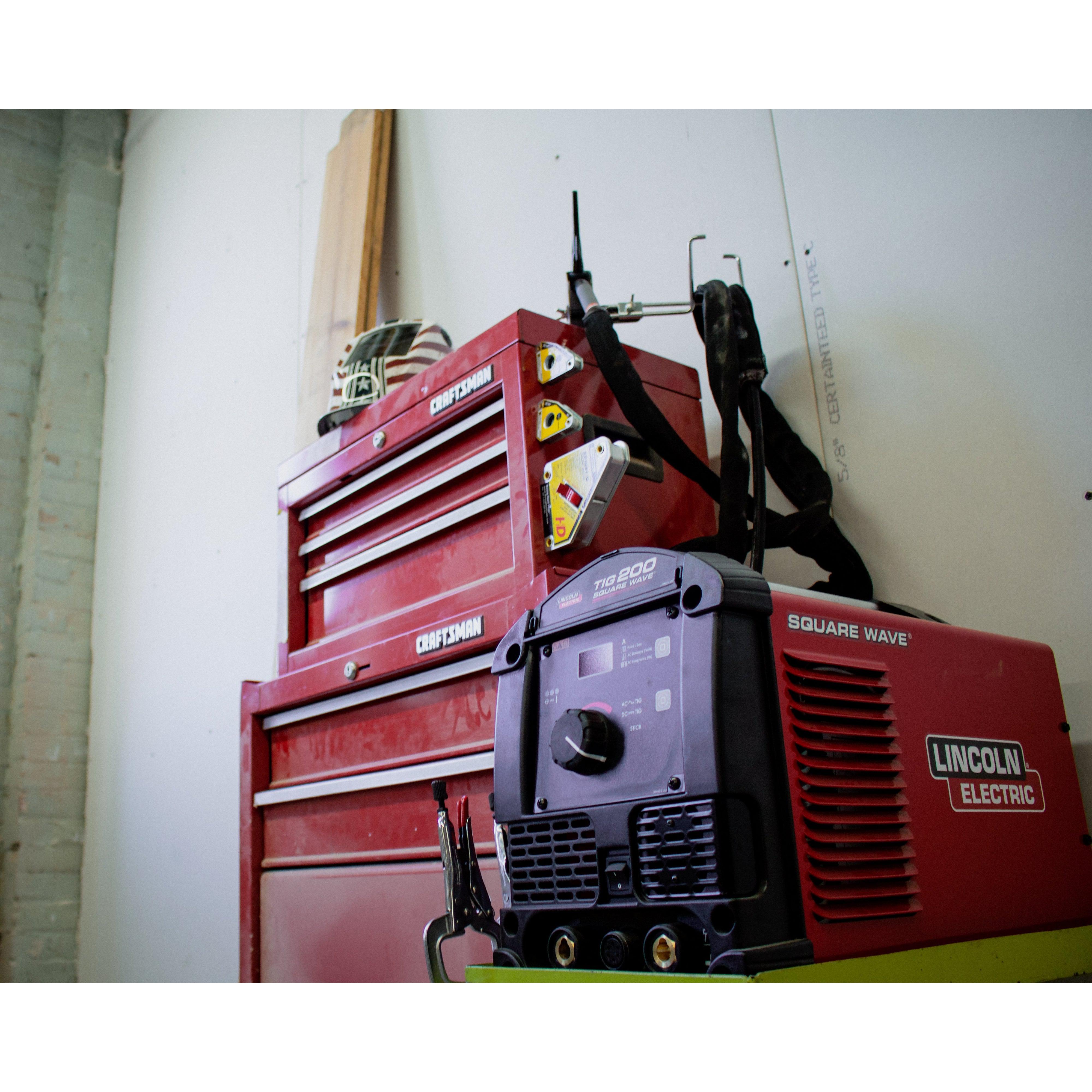 Lincoln Square Wave 200 Portable TIG/Stick Welder K5126-1 with Advanced Features