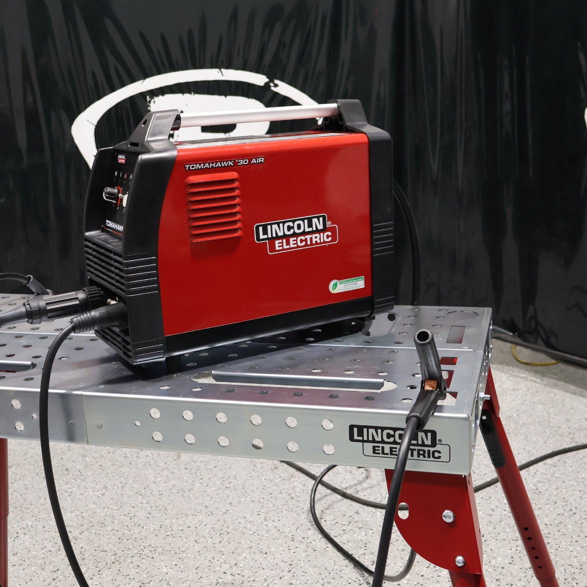 Lincoln Tomahawk 30 AIR Portable Plasma Cutter with 10 ft Hand Torch - Great Deal! K5457-1