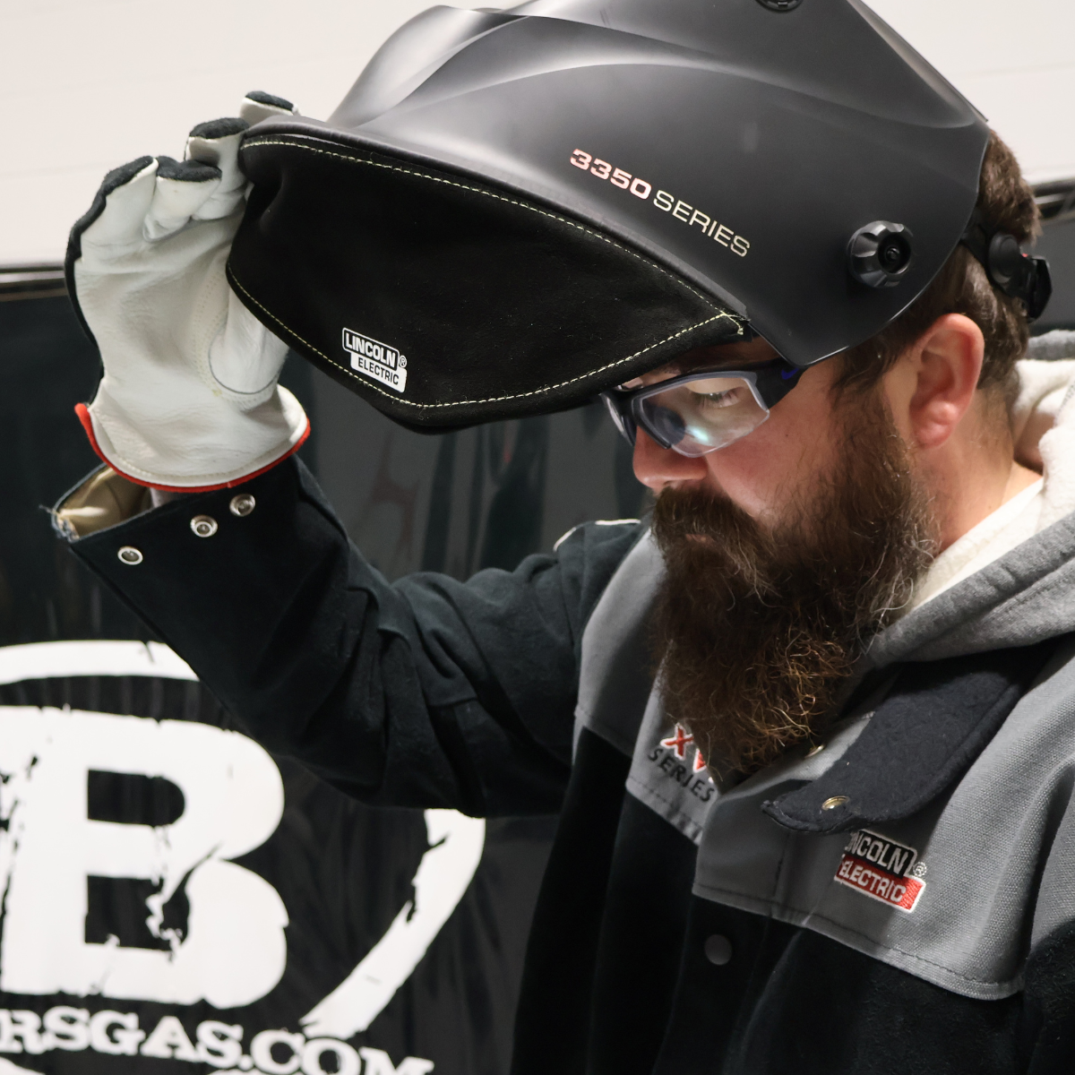 Hot Deal: Lincoln Split Leather Helmet Bib with Press Seal - KP3729-1