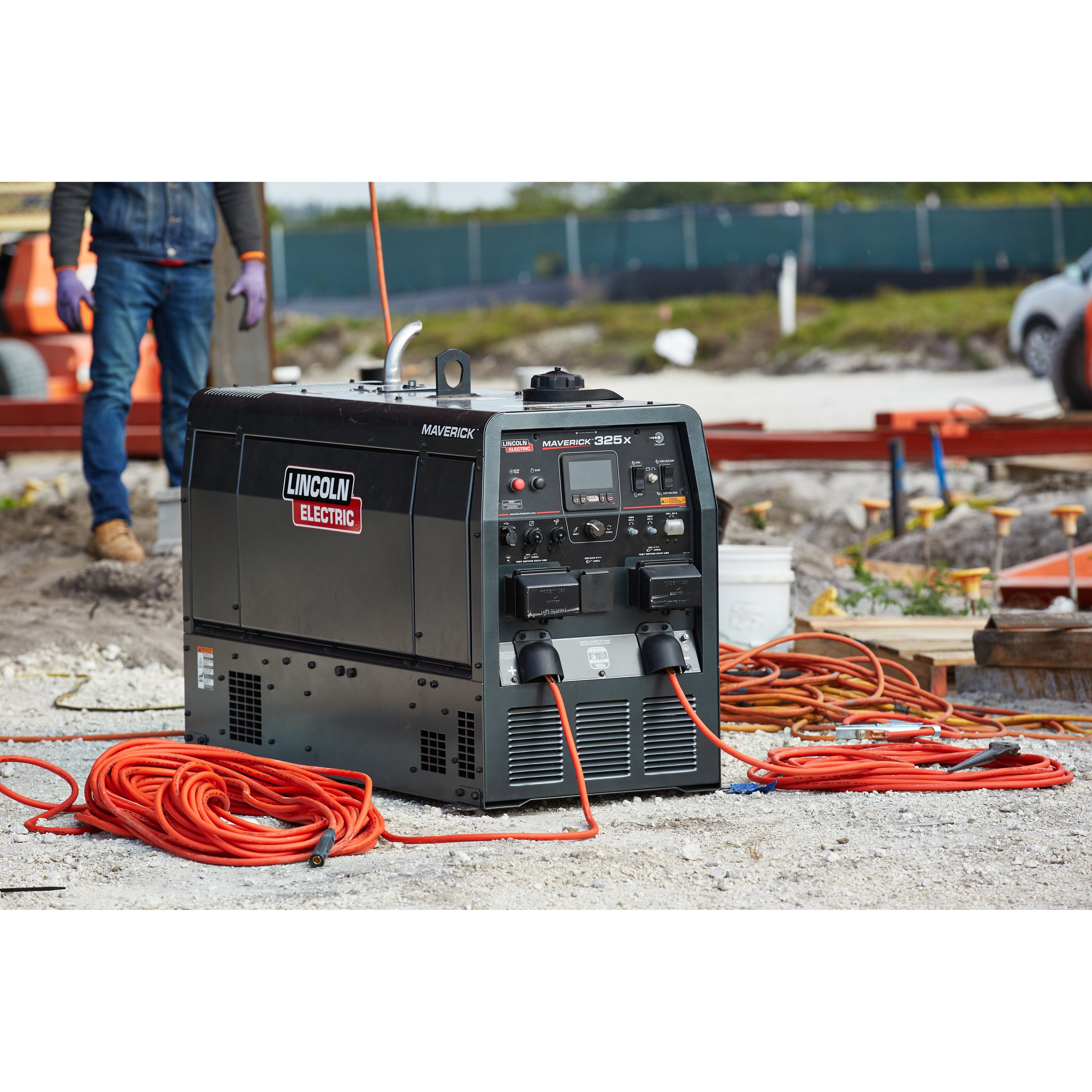 Lincoln Maverick 325X Diesel-Powered Welding & Generating Machine - K3581-1