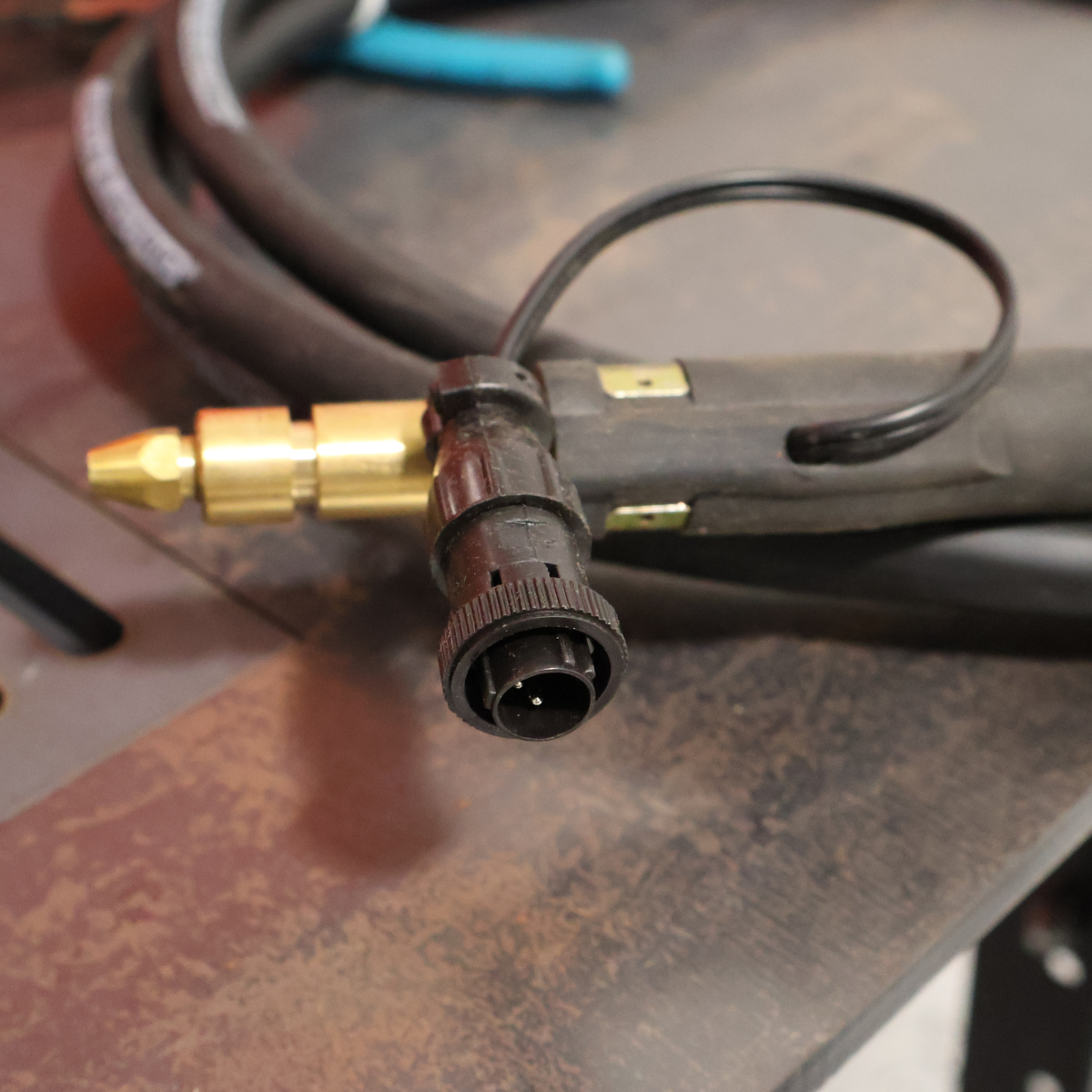 Lincoln Magnum Pro 300 Semi - Automatic Curved MIG Welding Gun