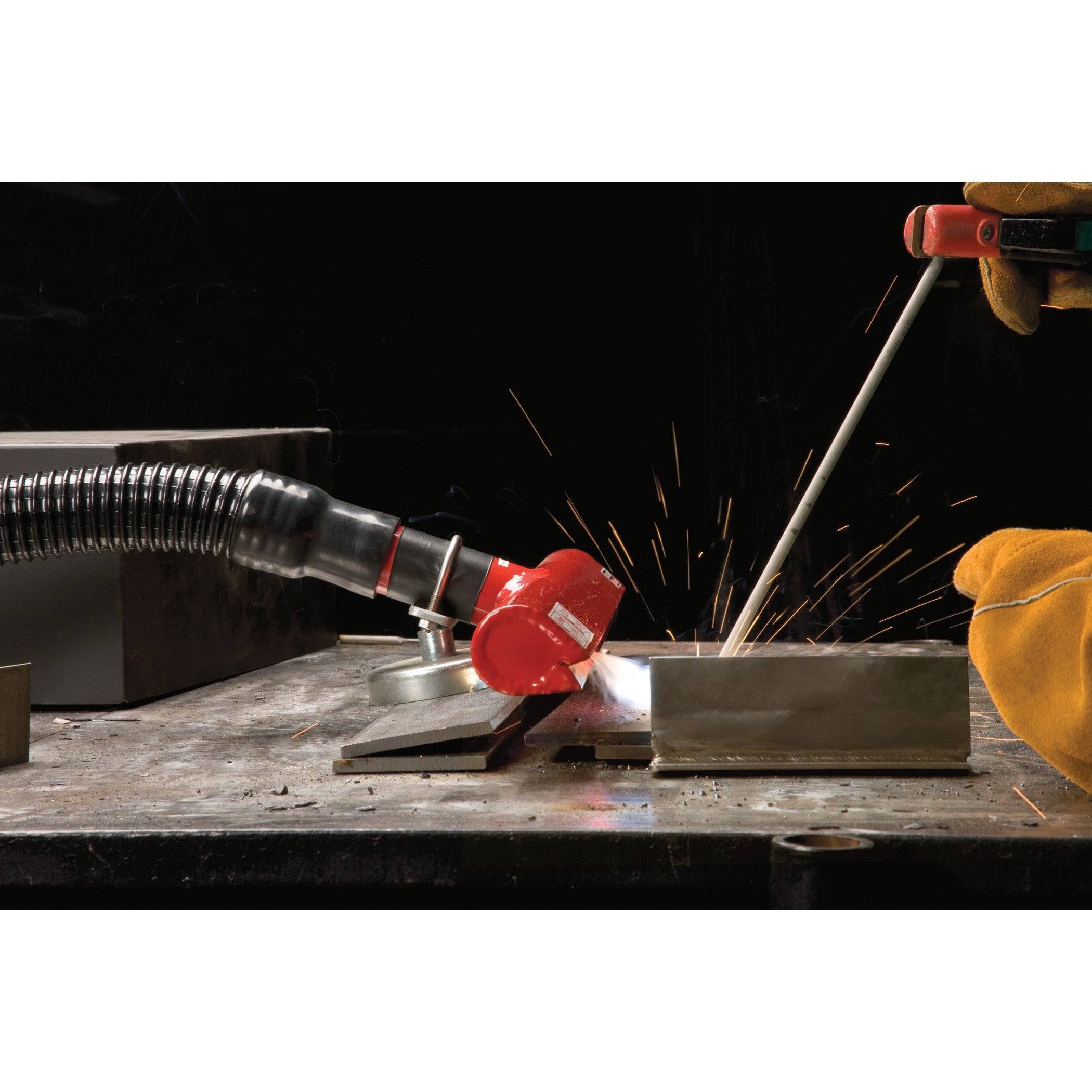 Hot Deal: Lincoln SHM - 300 Manual Welding Suction Head (12) - K639 - 1
